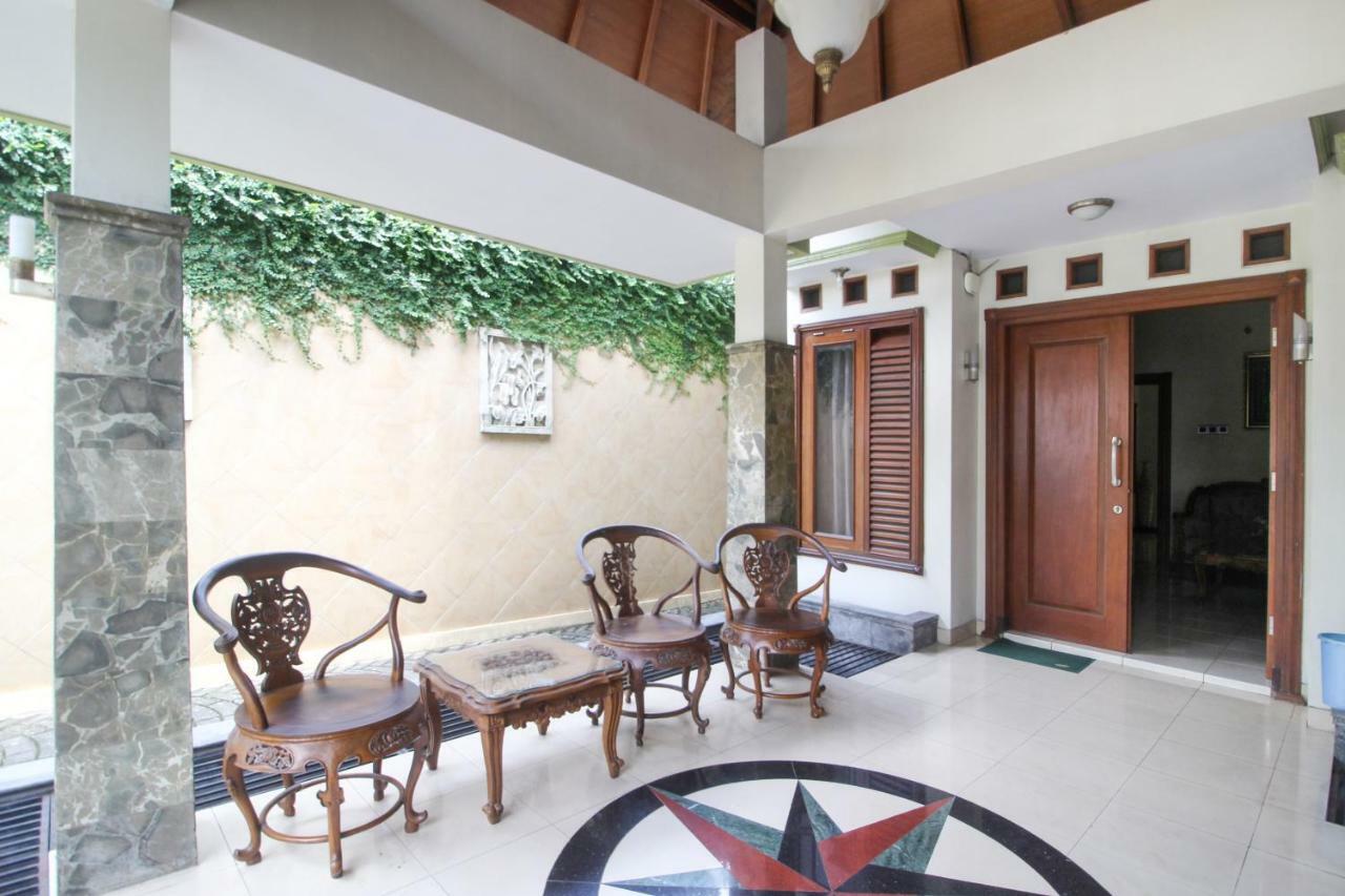 Reddoorz Plus @ Tegal Panggung Yogyakarta Ngoại thất bức ảnh