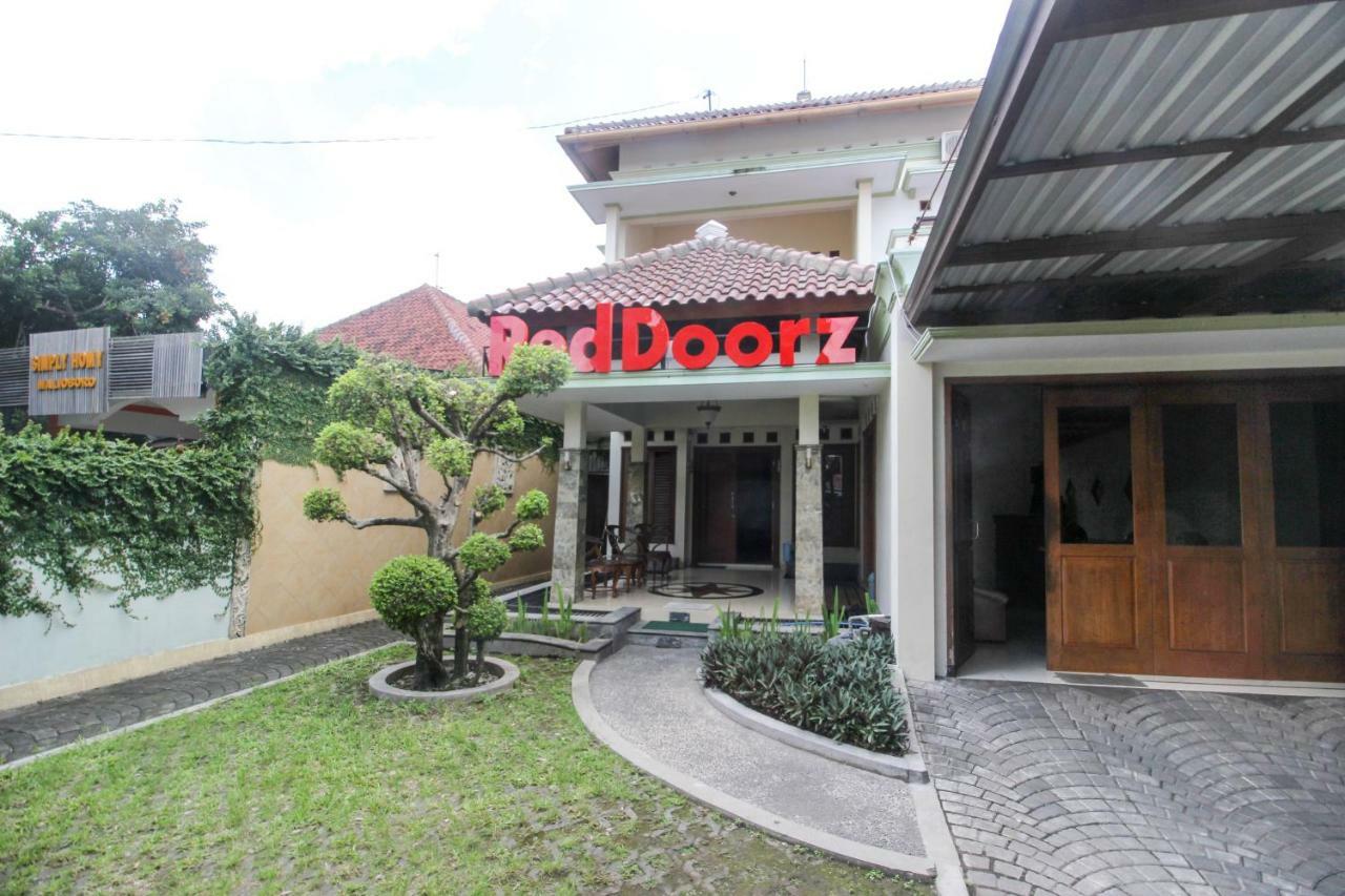 Reddoorz Plus @ Tegal Panggung Yogyakarta Ngoại thất bức ảnh