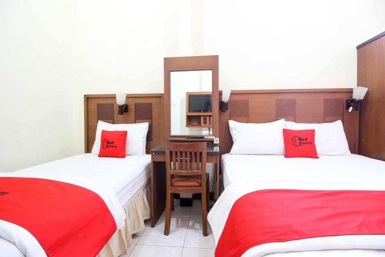 Reddoorz Plus @ Tegal Panggung Yogyakarta Ngoại thất bức ảnh