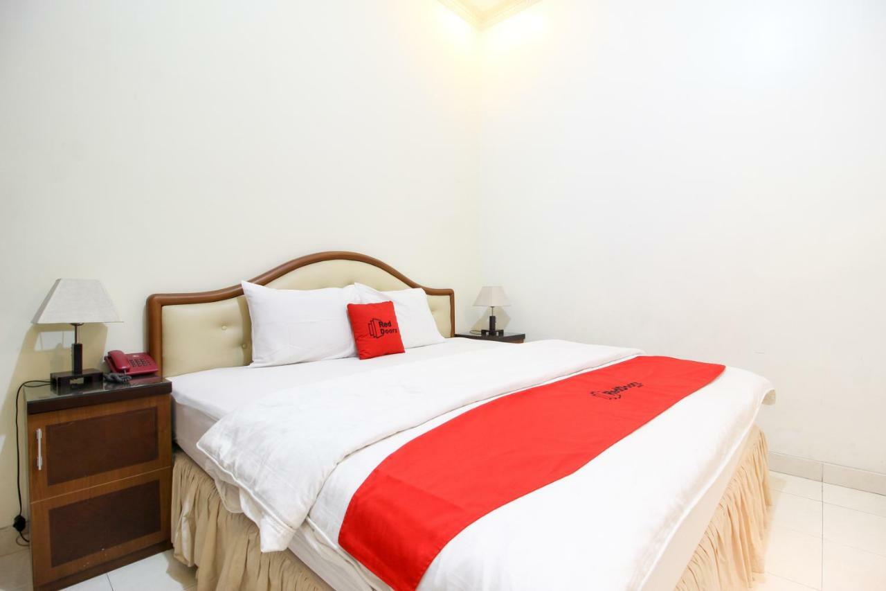 Reddoorz Plus @ Tegal Panggung Yogyakarta Ngoại thất bức ảnh