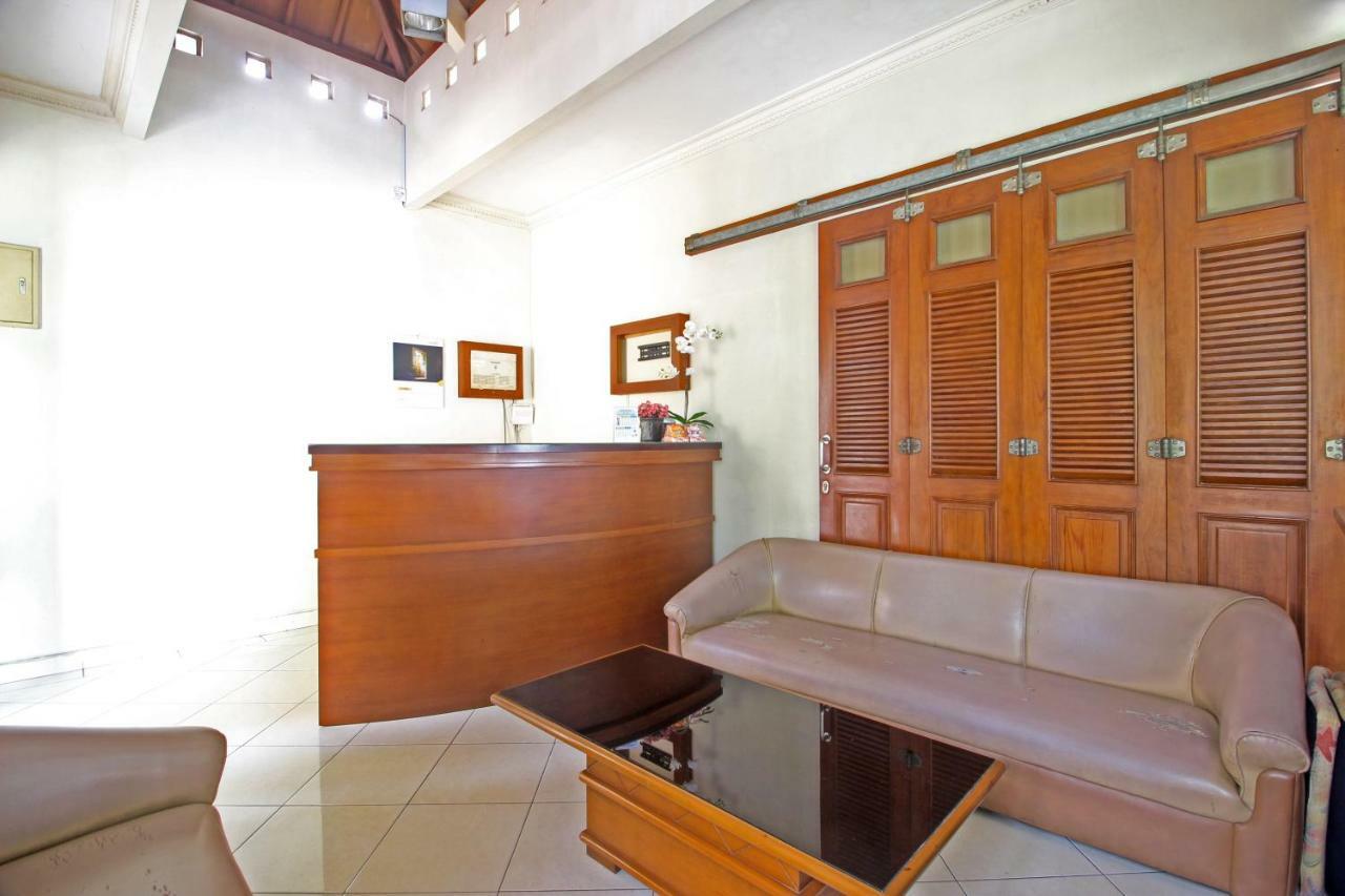 Reddoorz Plus @ Tegal Panggung Yogyakarta Ngoại thất bức ảnh