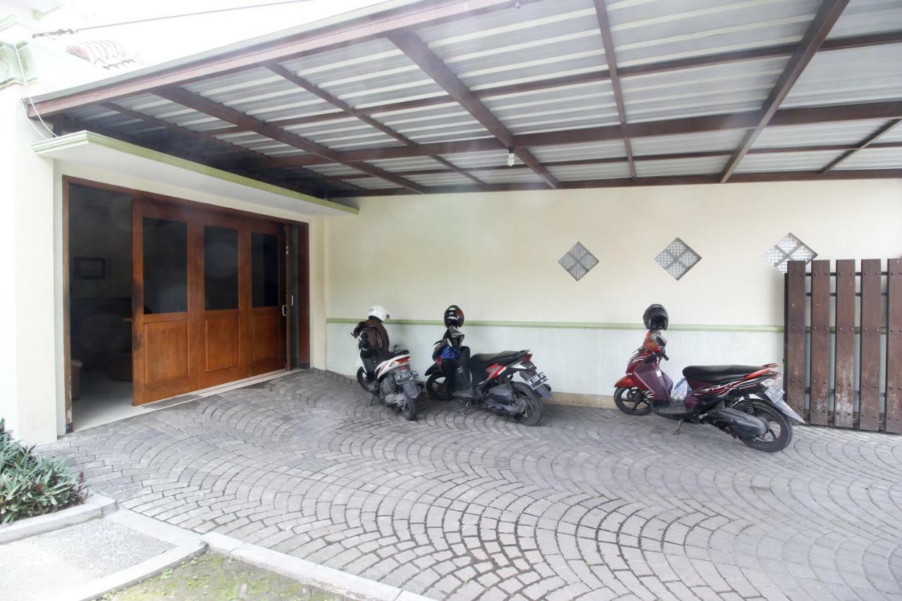 Reddoorz Plus @ Tegal Panggung Yogyakarta Ngoại thất bức ảnh
